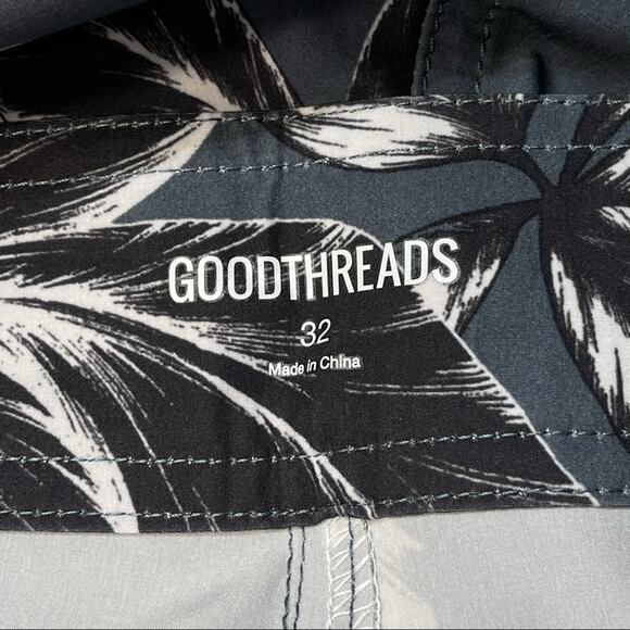 Goodthreads Men’s Floral Swim Shorts Trunks Gray - Picture 4 of 6